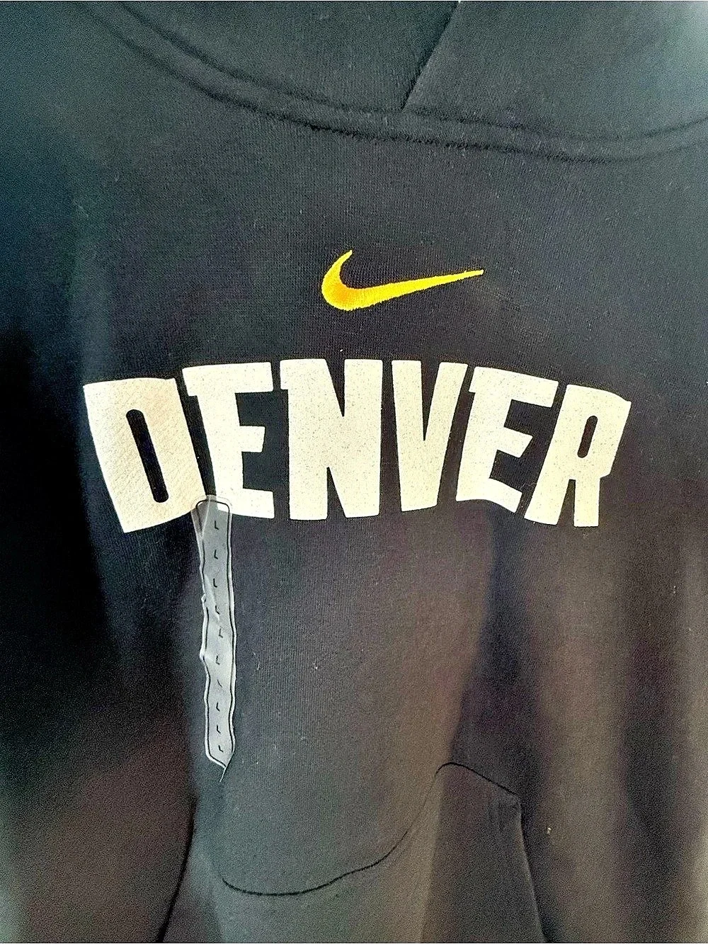 Nike Denver Hoodie Black, youth large, NWT